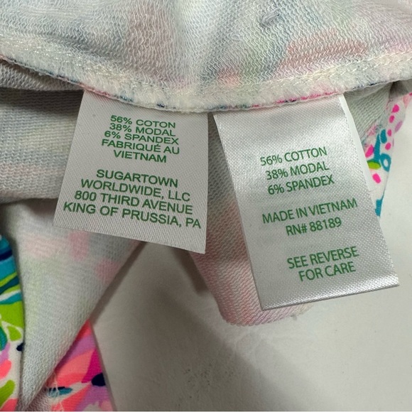 Lilly Pulitzer Pink and Blue Floral Top size Small NWT - Picture 6 of 9